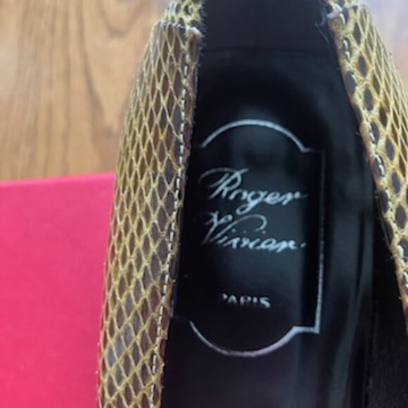 Roger Vivier "Belle Vivier" Ballerina - Picture 6 of 7